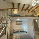 St-gallery Apartman *