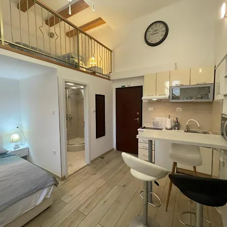 St-gallery アパート スプリト